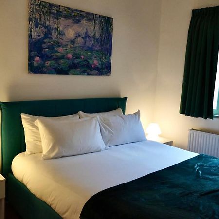 Emerald - In The Heart Of Trastevere Roma Exterior foto